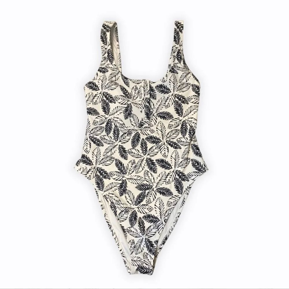 Scoop bathing suit